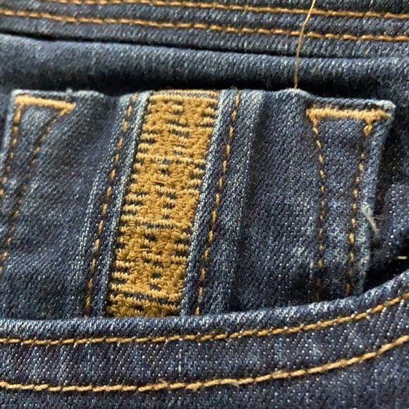 Levi’s NWOT Perfectly Slimming 512 Straight Leg High Rise denim jeans W32 L30 - Picture 9 of 12